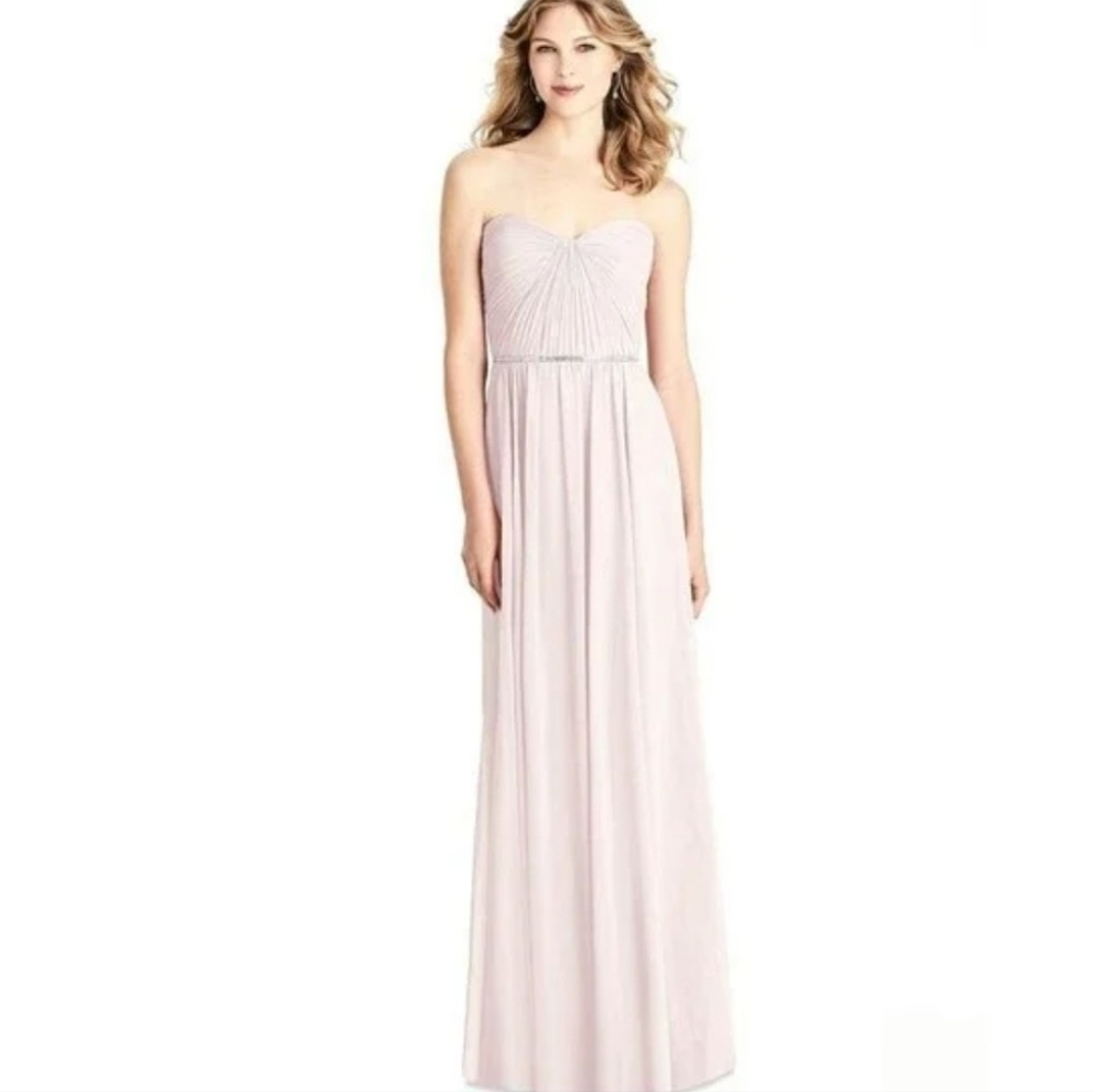 Jenny packham Lux Chief beaded strapless drs in blush color. Size 2